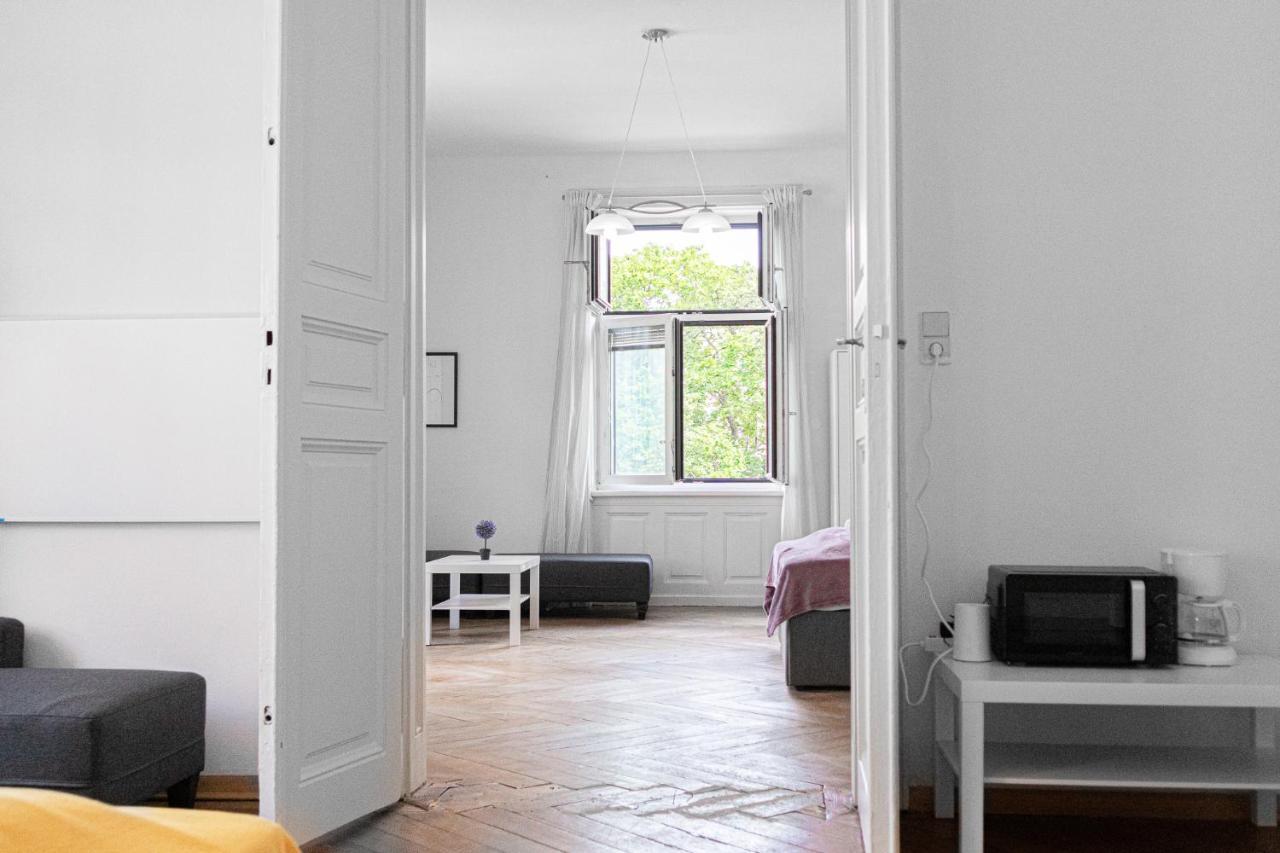 Cozy 2Br Apt. Near Akh Hospital-Ideal For Longstay Wien Exteriör bild